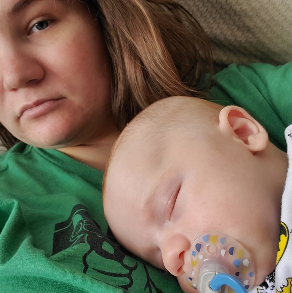 Meet your Posher, Stephanie - Picture 1 of 1